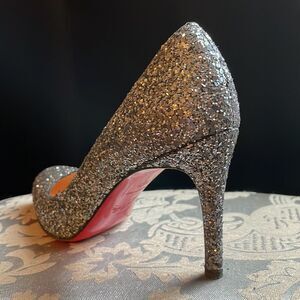 Authentic Christian Louboutin Silver Sparkle Heels Sz 6 36.5